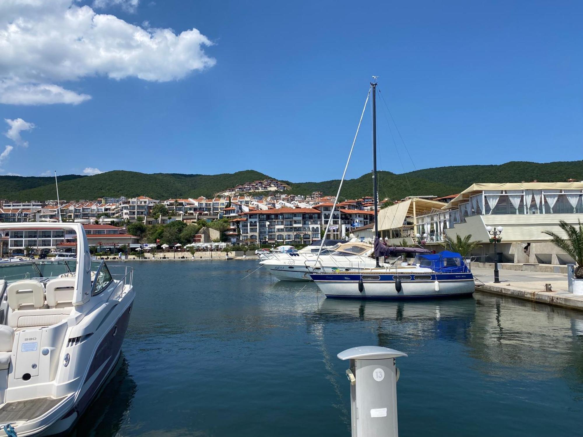 Marina Bay 22 Apartment Sveti Vlas Exterior foto